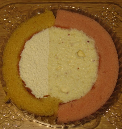 スプーンで食べるプレミアムロールケーキ（ハーフ＆ハーフ）マロンペースト（愛媛県産中山栗ペースト９８％）：徳島県産なると金時